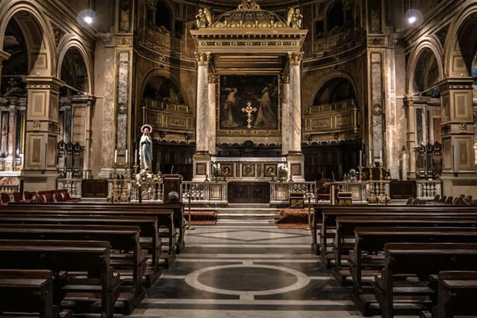 İspanya Katolik Kilisesi istismar mağdurlarına tazminat ödüyor