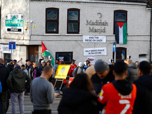 İngiltere'de camilere düzenlenen saldırılarda artış yaşanıyor