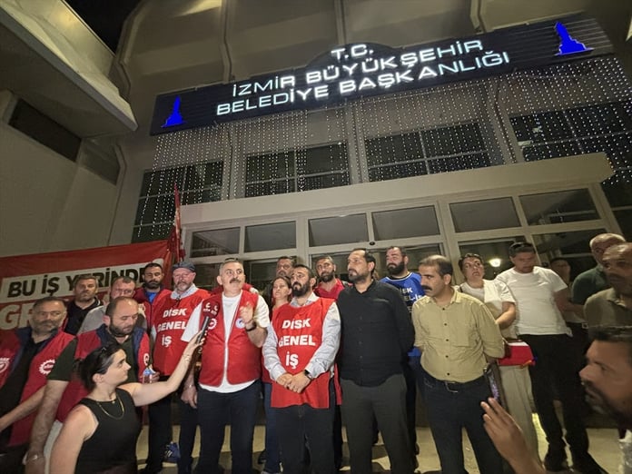 İzmir Büyükşehir Belediyesinde grev kararı sonrası sendika şube başkanlarından açıklama