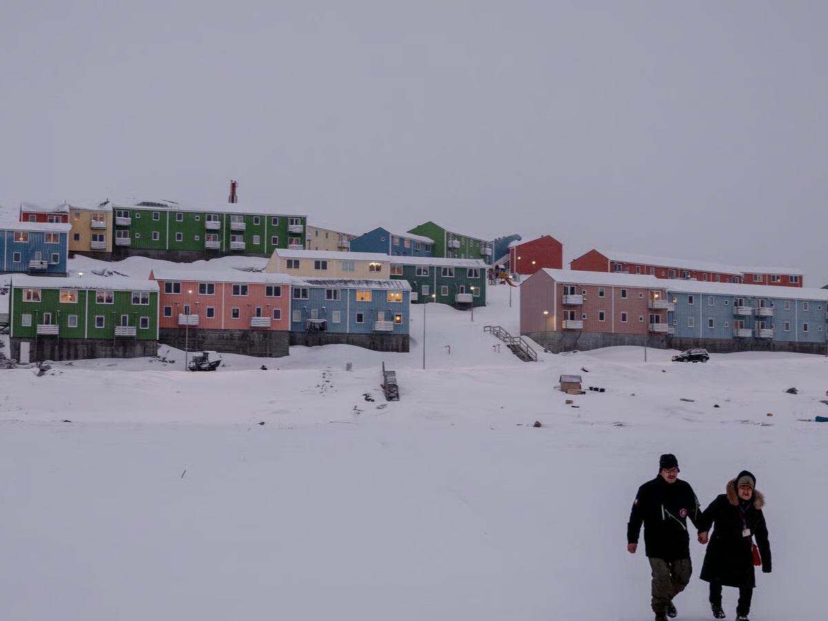 Macron to Visit Greenland, Rebuking Trump’s Expansion Push