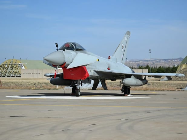Bangladeş Hava Kuvvetleri, Eurofighter Typhoon tedarikine yönelik bir niyet mektubu imzaladı