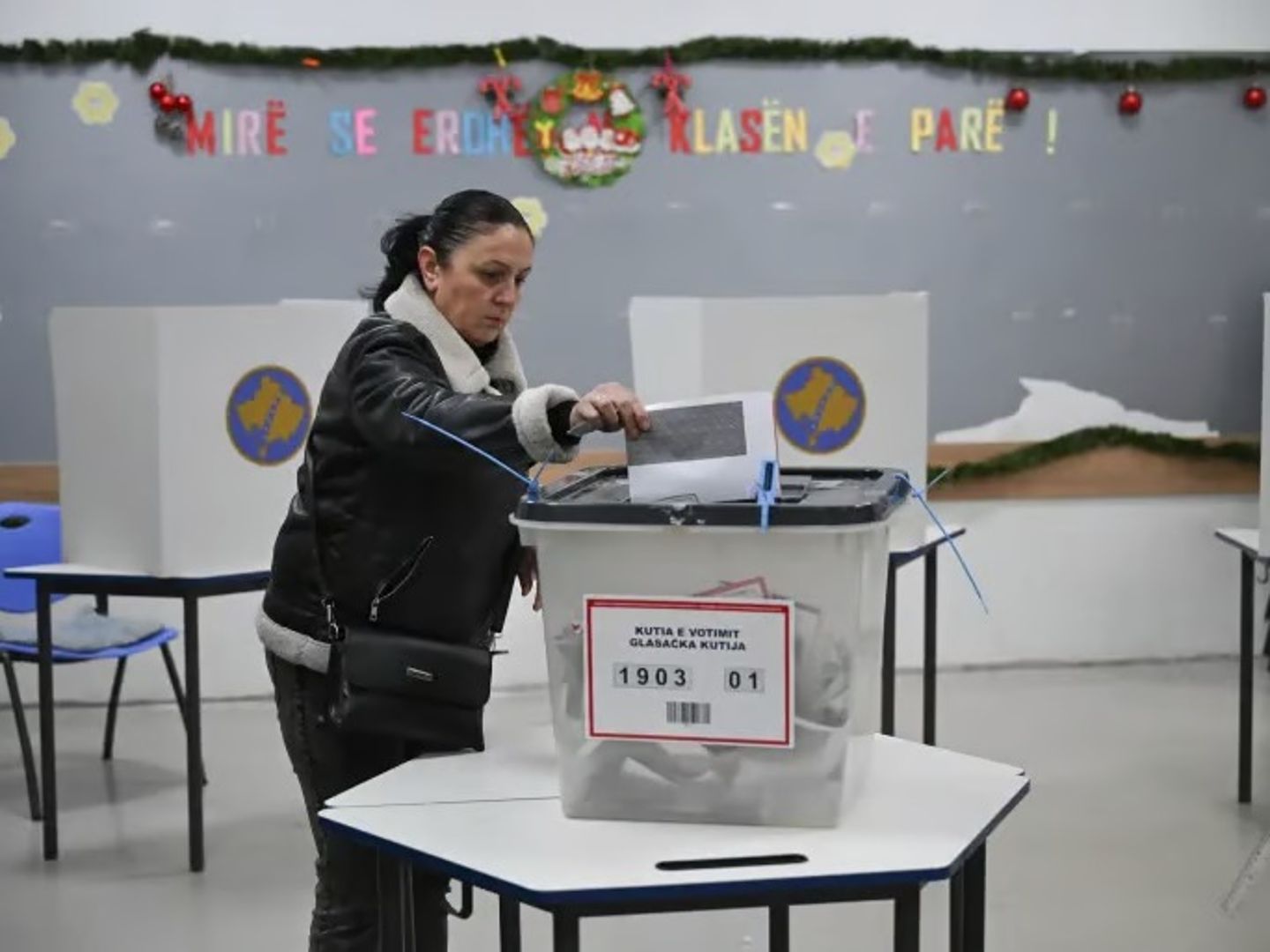 Kosova Parlamentosu Cumhurbaşkanı seçemedi: Ülke erken seçime gidiyor