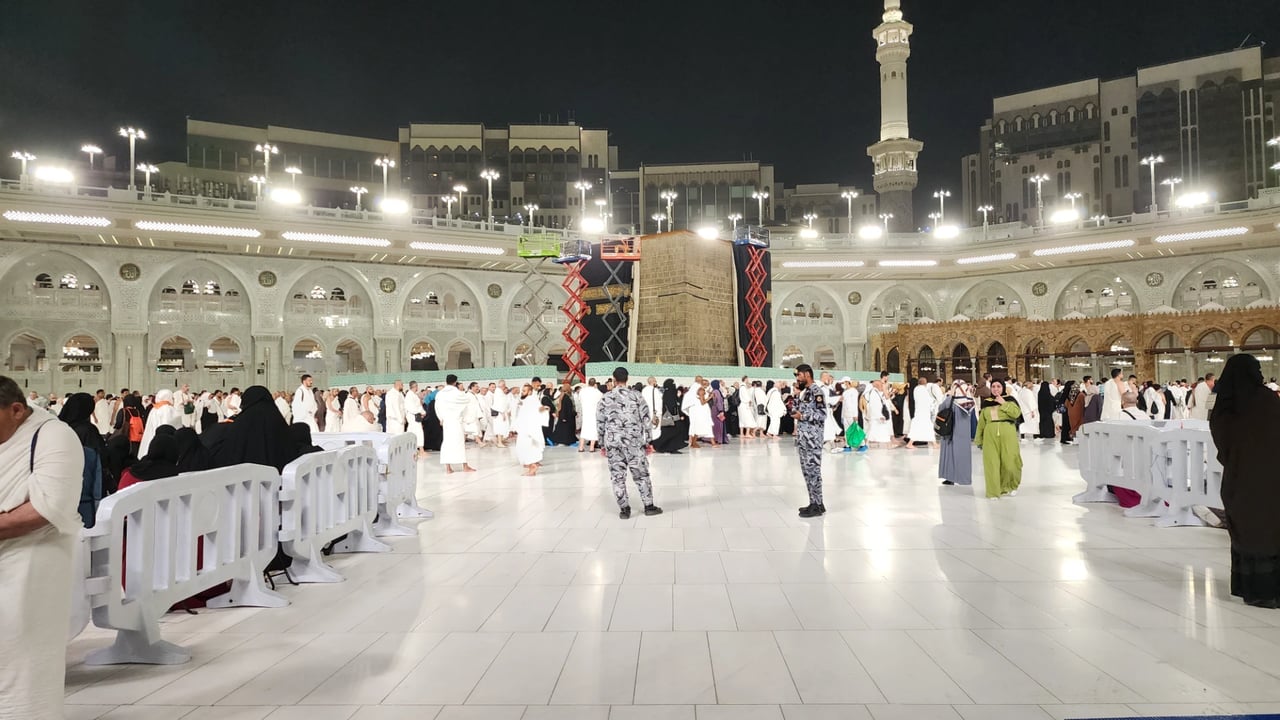 Kabe-i Muazzama’nın dış duvarları bakıma alındı