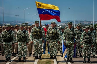 Venezuela Mobilizes Troops as U.S. Warship Arrives