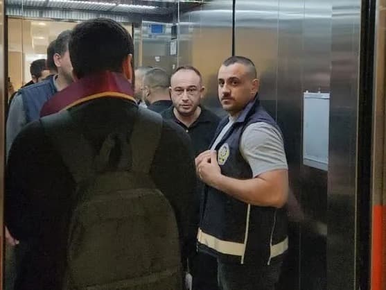Dolandırıcının sevgilisi dolandırıldı!