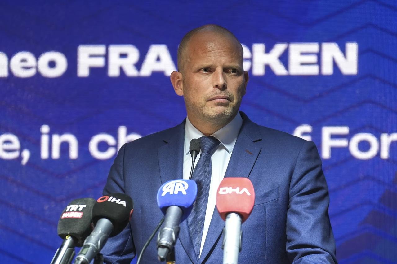 Belçika Savunma Bakanı Francken, Türkiye'nin Avrupa savunma programlarına dahil edilmesini istedi