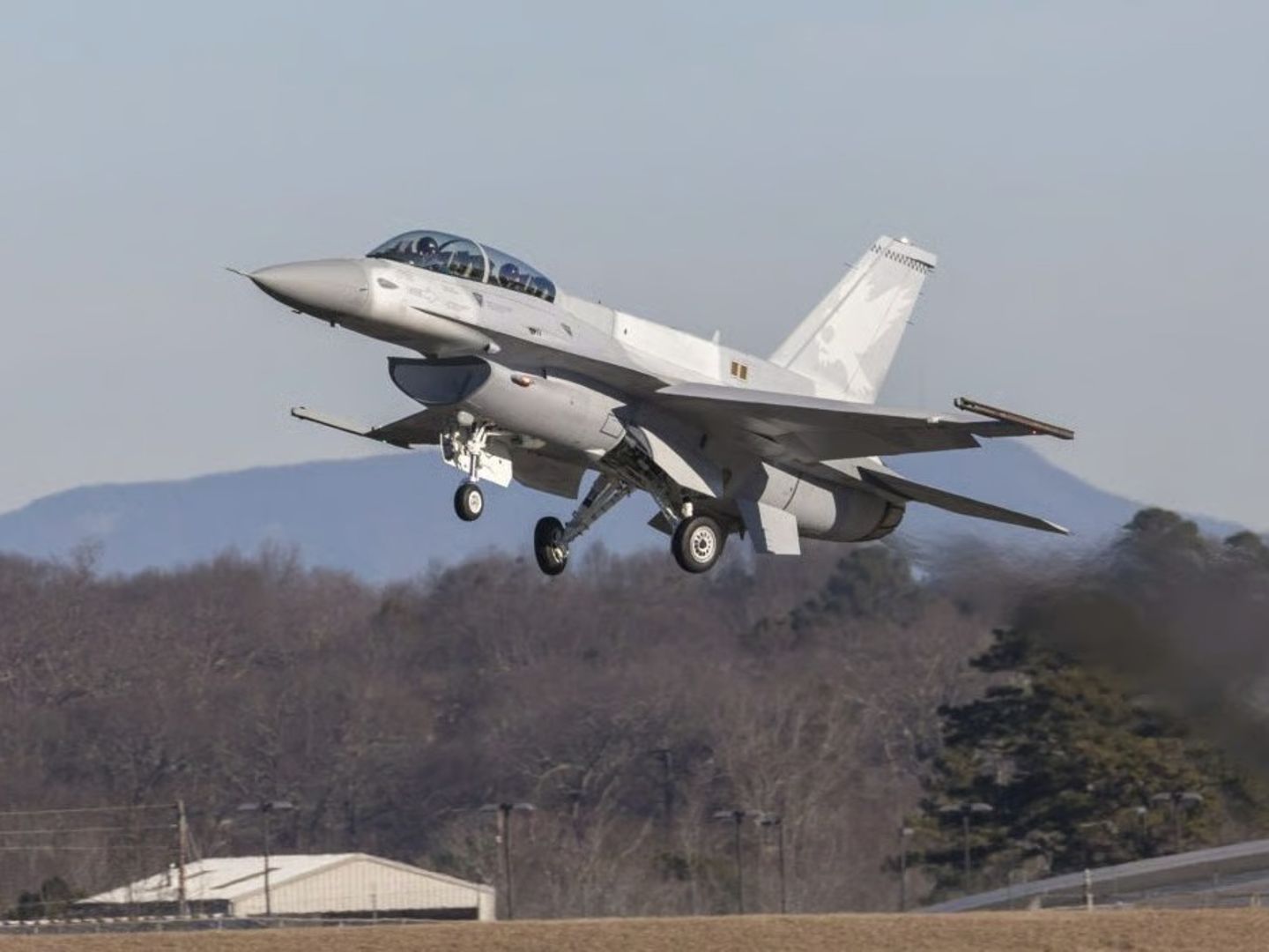 Çekya’dan Ukrayna’ya F‑16 pilot eğitimi desteği