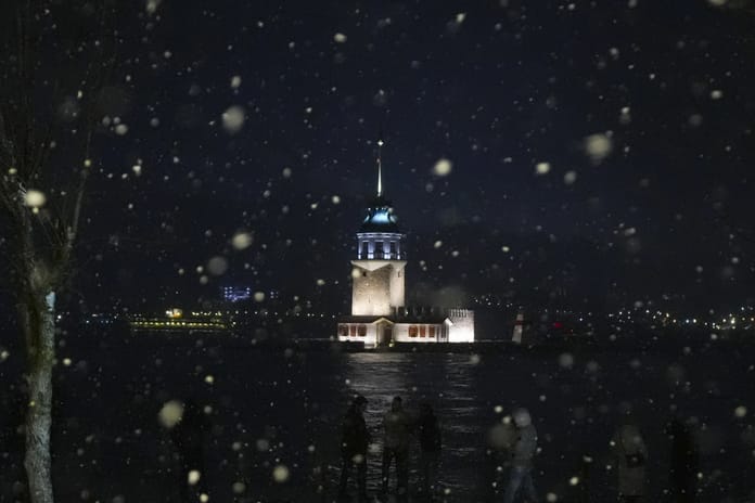 Valilikten kritik İstanbul hava durumu uyarısı: Bu ilçelerde akşam saatlerine dikkat!