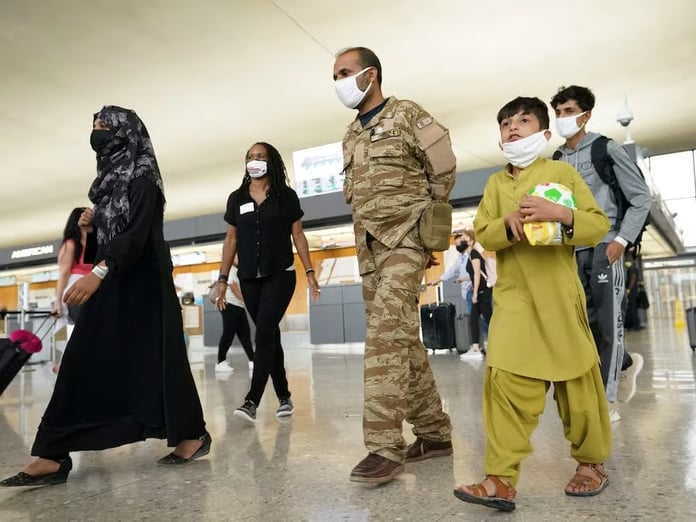 ABD Afgan Pasaport Sahiplerine Vize Vermeyi Askıya Aldı