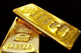 Savaş altını uçuşa geçirdi