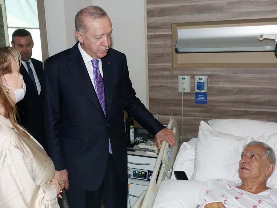 Erdoğan’dan Hasan Basri Yalçın’a hastane ziyareti