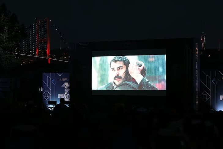 Osman Sınav "Uzun Hikaye" söyleşisinde anıldı