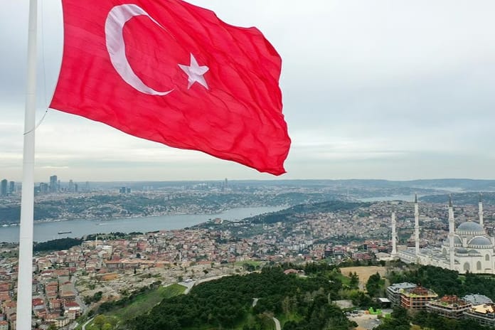 AB Komisyonu "Türkiye ekonomisi 2027’de yüzde 4 büyüyecek"