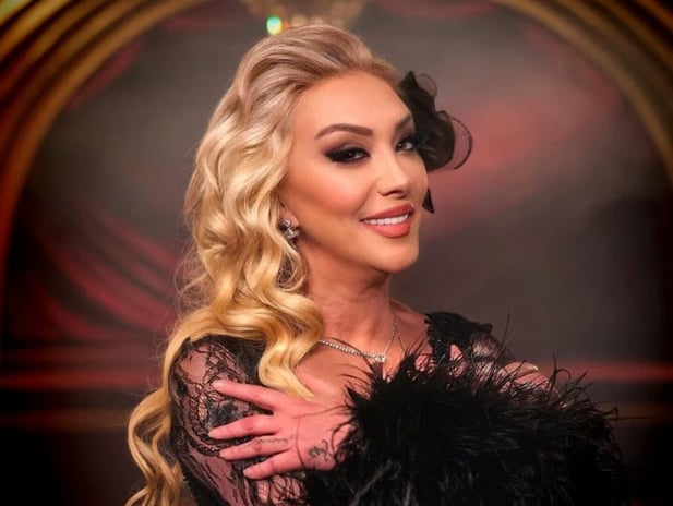 Şarkıcı Güllü hayatını kaybetti