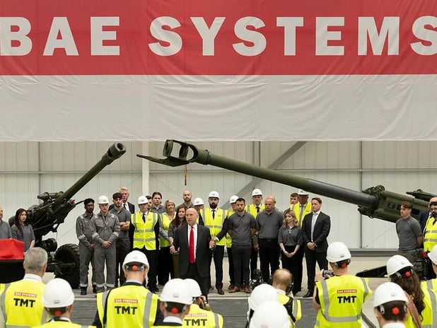 İngiltere, M777 obüsleri için yeni tesisle top namlusu üretimine geri dönüyor