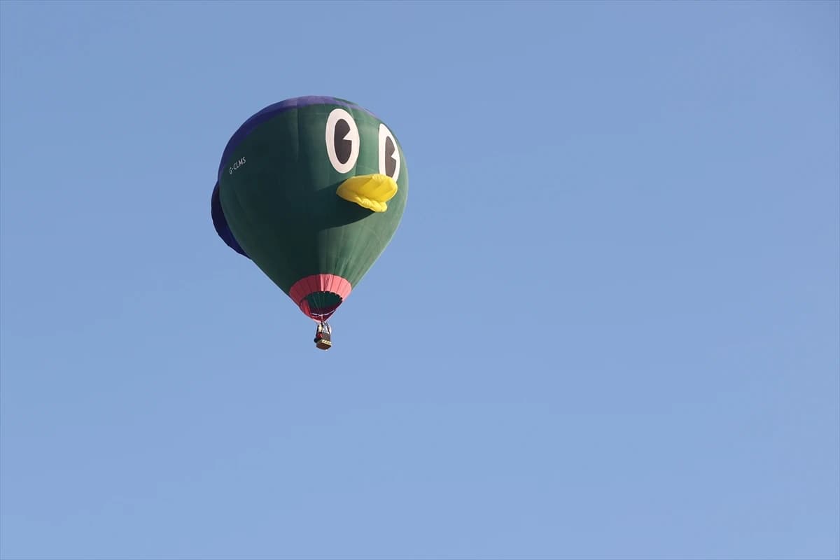 Kapadokya semalarında görsel şölen: 7. Balon Festivali 30 dev figürle başladı