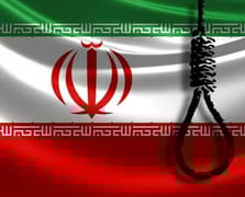 İran’da eşini öldüren kişi halkın önünde idam edildi