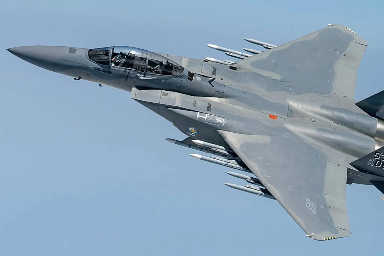 ABD'de A-10 uçakları yerlerini F-15EX'e bırakacak
