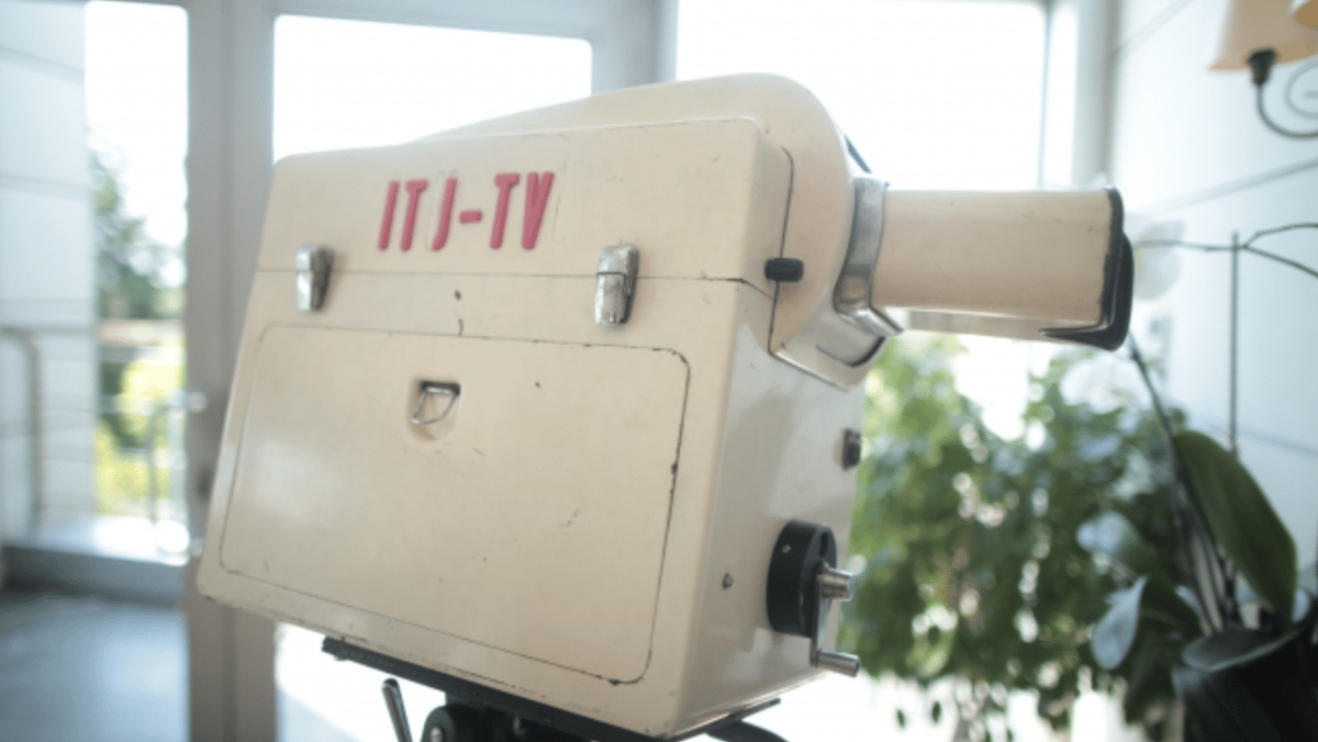 İlk yayının yapıldığı televizyon kamerası 