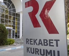 Rekabet Kurulu yükümlülüklerine aykırı davranan Google'a 355,1 milyon lira ceza