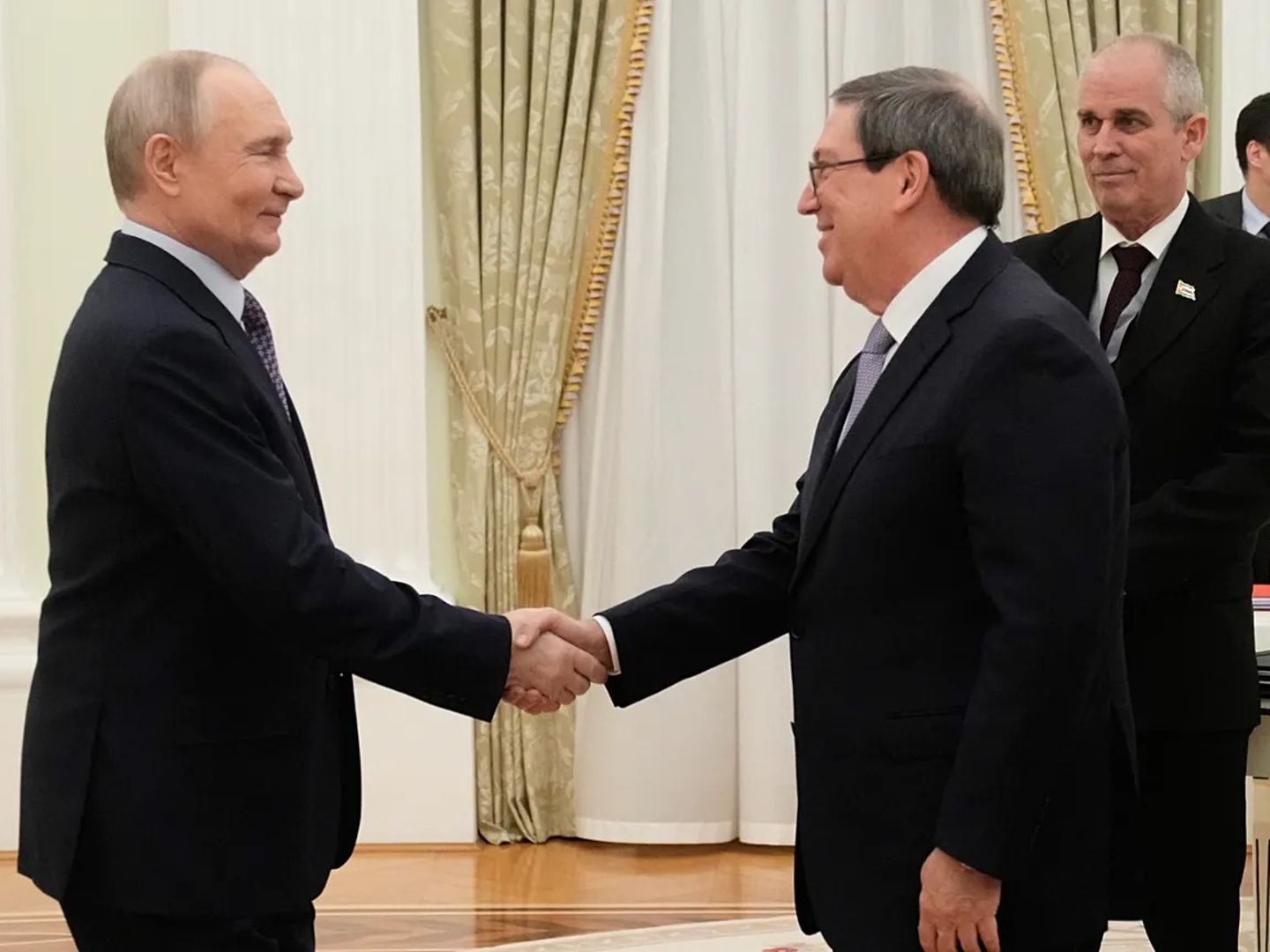 Putin Küba Dışişleri Bakanı ile Moskova’da görüştü