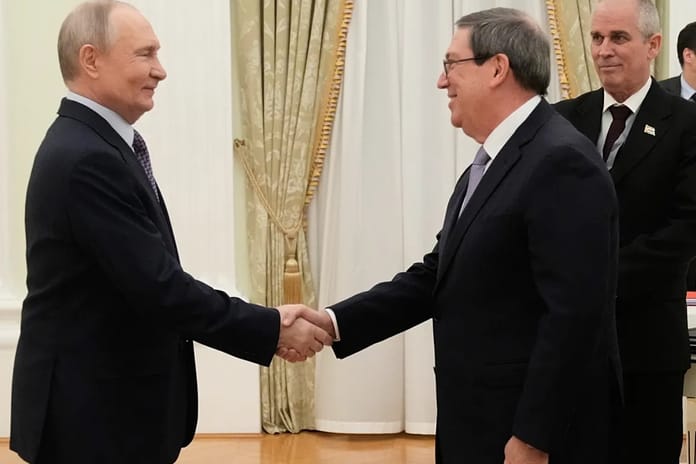 Putin Küba Dışişleri Bakanı ile Moskova’da görüştü