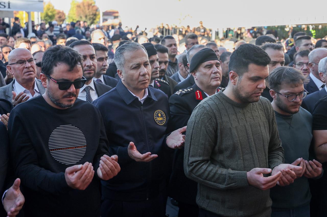 Jandarma Tuğgeneral Selami Akşit son yolculuğuna uğurlandı