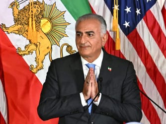 Iranians "Died" For Freedom, Not For Hormuz: Pahlavi
