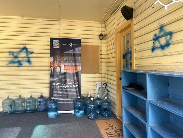 ABD'de üç islami merkeze eş zamanlı saldırı düzenlendi