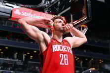 Alperen Şengün'ün 15 sayılık performansıyla Rockets seriyi uzattı; Timberwolves yarı finalde