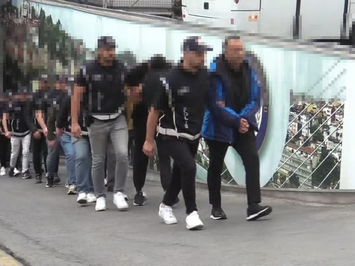 Yabancılara usulsüz vatandaşlık satan suç örgütüne dev operasyon ve iddianame