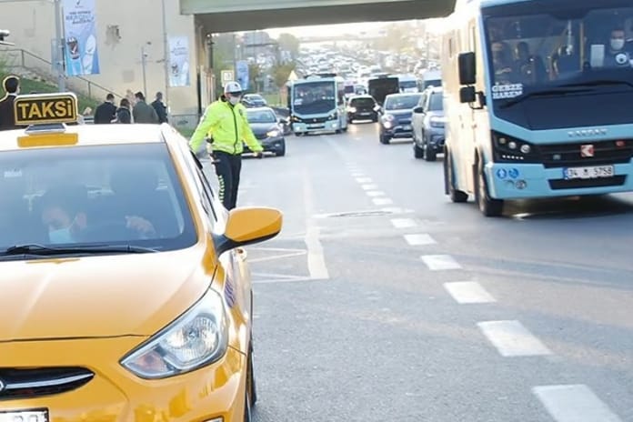 Büyükşehirlerde vergi düzenlemesi: Taksi ve dolmuşlara vergi geliyor