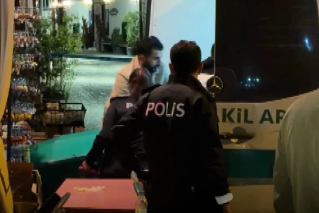Cinayet şüphelisi ailesiyle kaçarken yakalandı