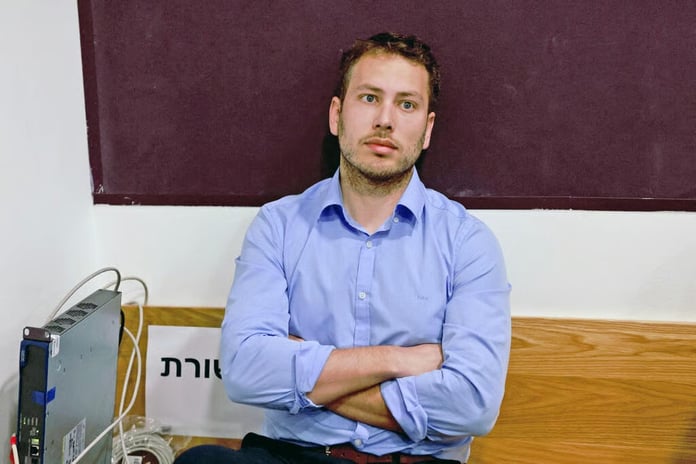 Netanyahu'nun oğlu korkudan adını değiştirip İngiltere'de daire aldı