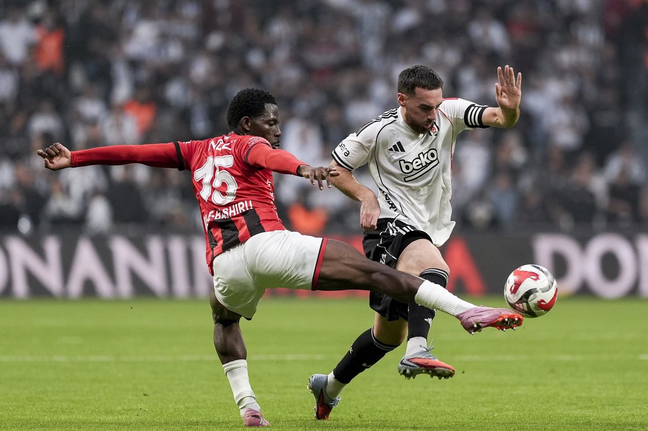 Beşiktaş deplasmanda seri peşinde