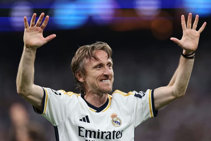 Real Madrid, efsanesi Luka Modric'e veda ediyor: Kaptan sezon sonu kulüpten ayrılacak