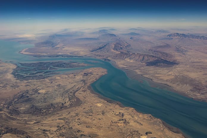 İran Hürmüz Boğazı’nı kapattığı: “Geçen gemiler hedef alınacak"