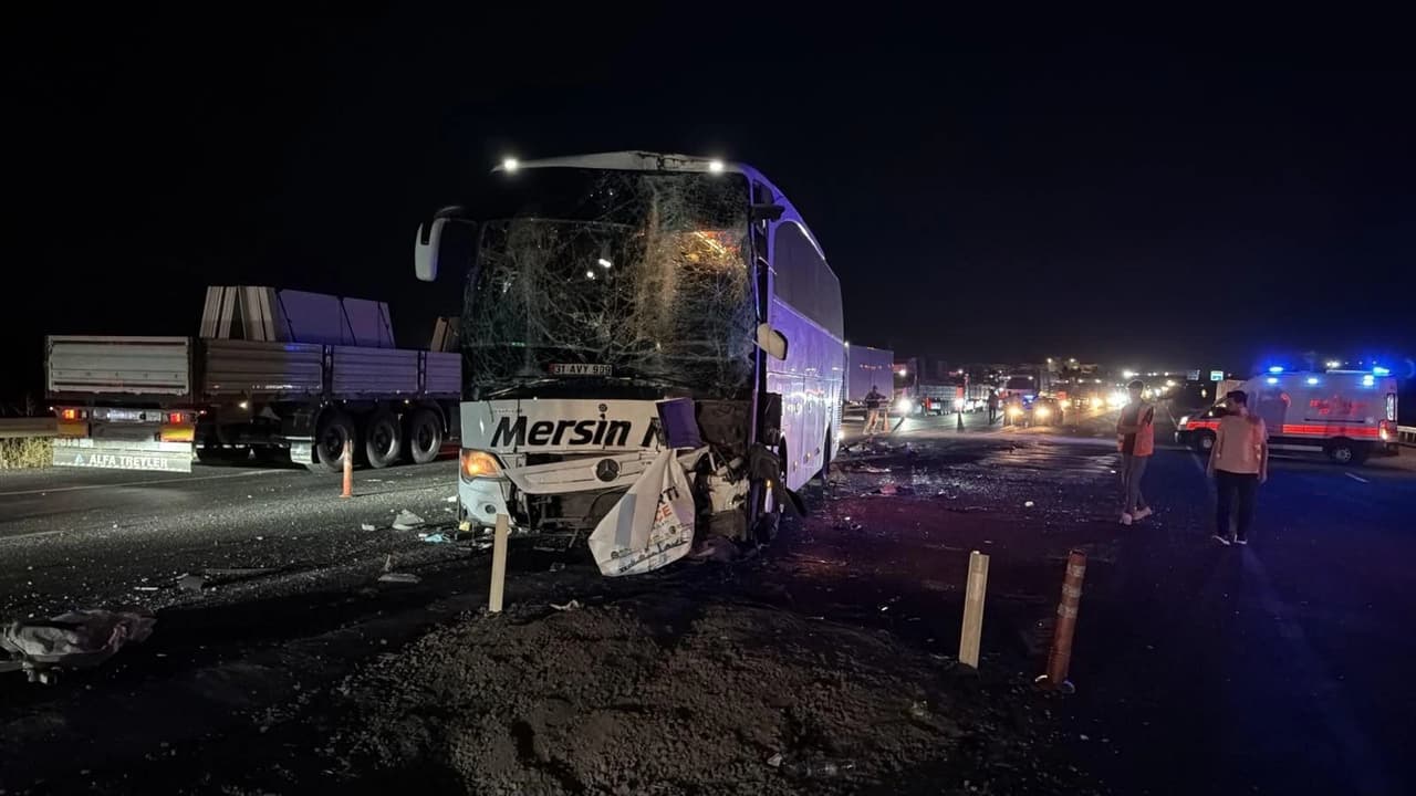 Şanlıurfa'da yolcu otobüsleri çarpıştı: Çok sayıda yaralı var!
