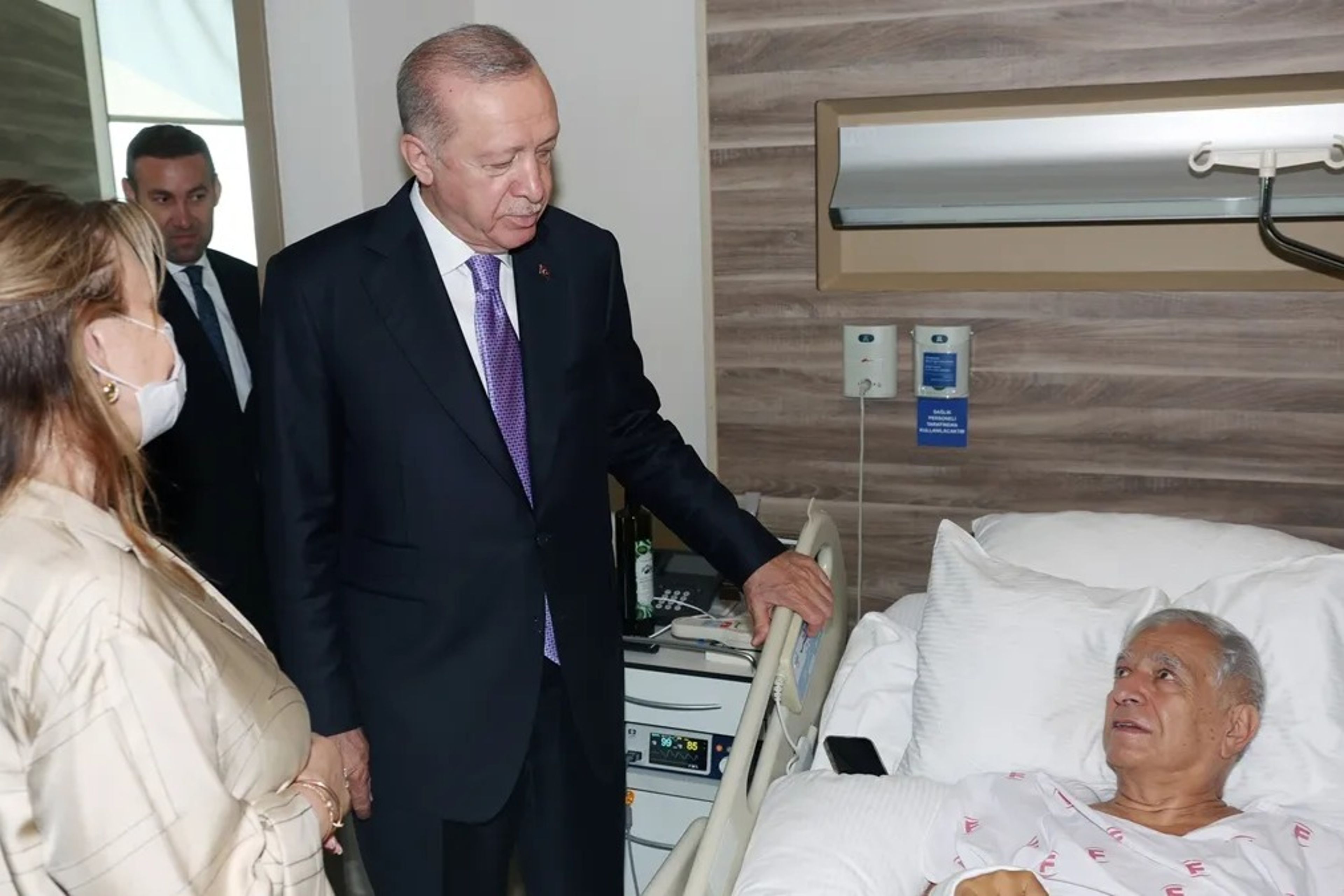 Erdoğan’dan Hasan Basri Yalçın’a hastane ziyareti