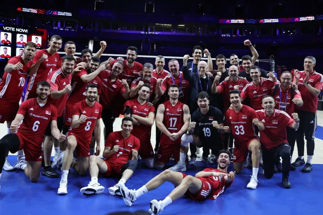 A Milli Erkek Voleybol Takımı finaller için Slovenya karşısına çıkıyor