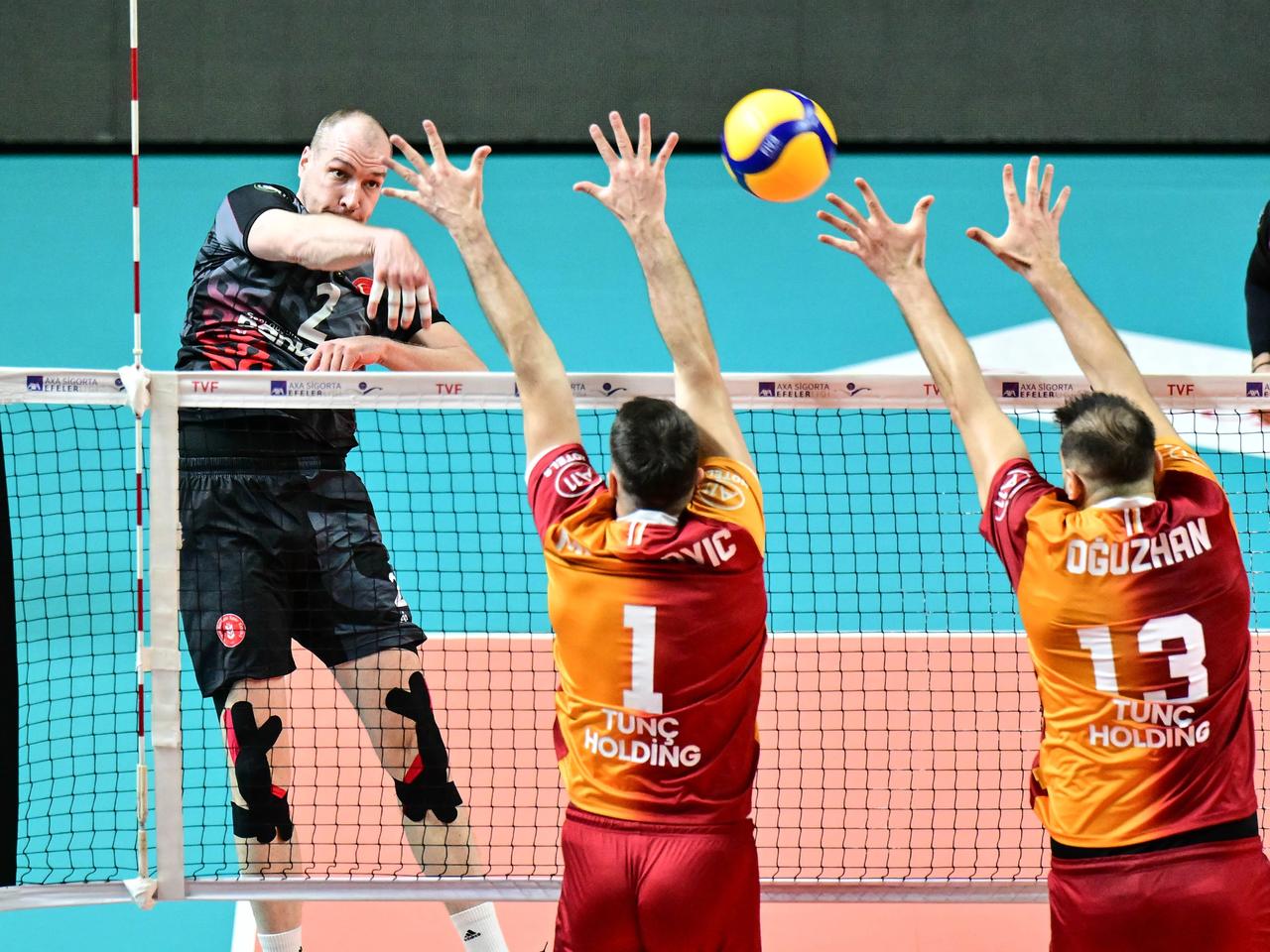 Efeler Ligi'nde final heyecanı