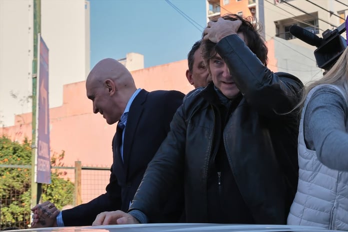 Arjantin Devlet Başkanı Milei'ye taşlı saldırı