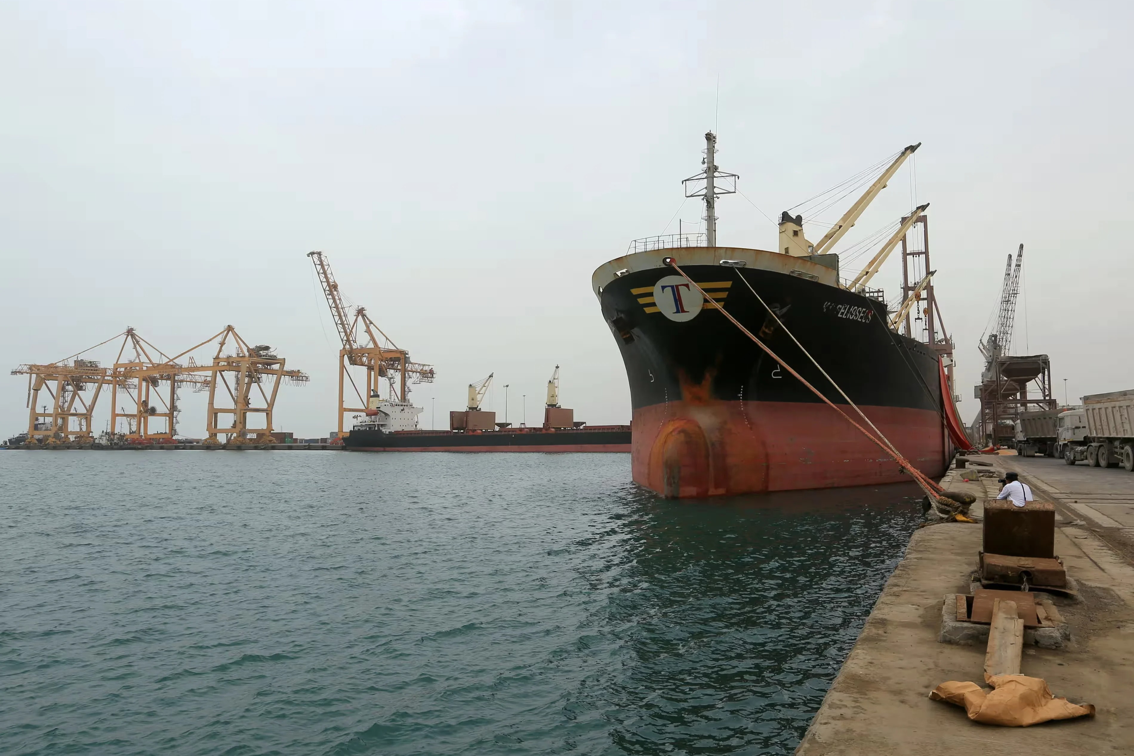 Israeli Navy Strikes Yemen’s Hodeidah Port for First Time