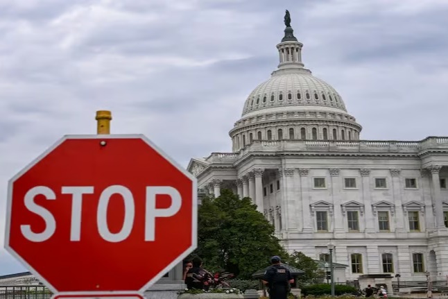 Bütçe krizi ABD hükümetini kapadı