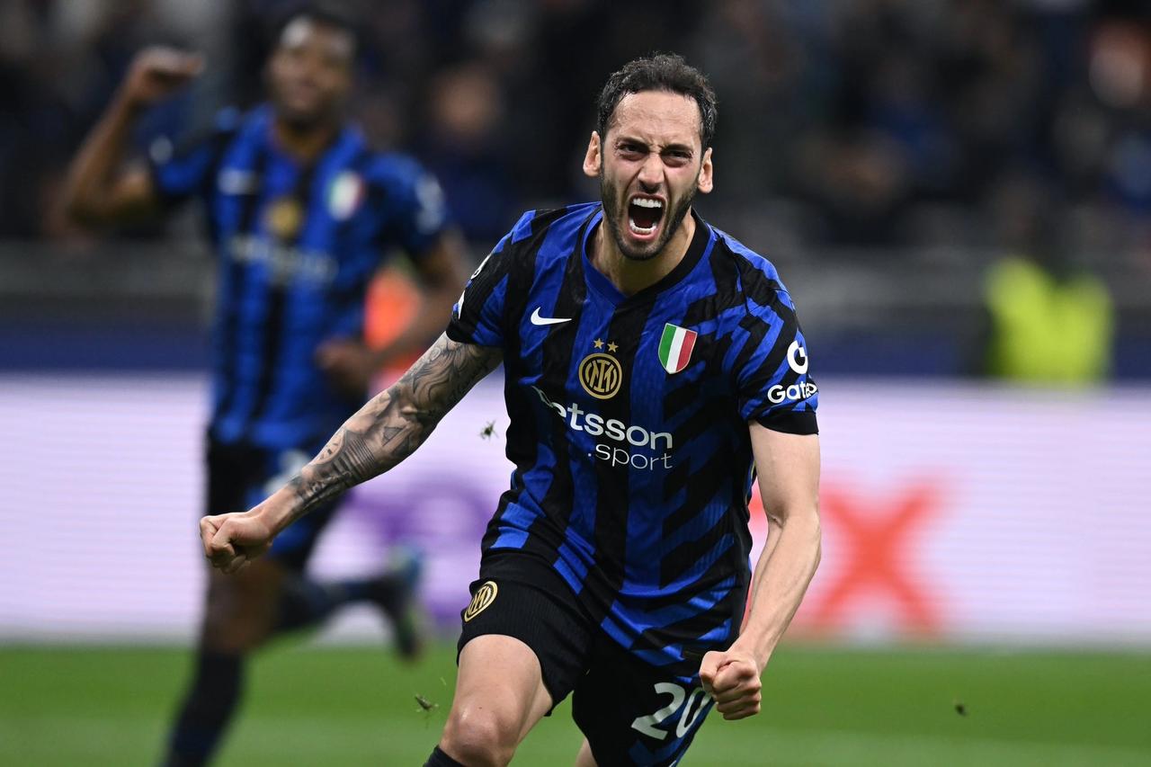 Hakan Çalhanoğlu Inter'de kalacak mı? İşte masadaki yeni sözleşme detayı