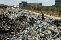 Gazze'de çöp yığınları salgın tehdidi yaratıyor