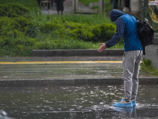 24 il için sağanak, kar ve fırtına uyarısı