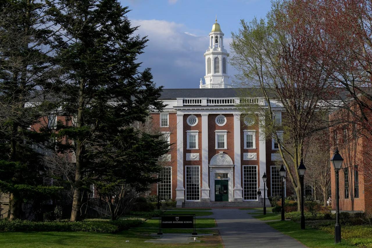 ABD’den yeni vize kuralı: Harvard öğrencileri mercek altında