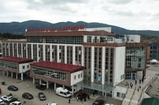 16 yaşındaki çocuk, bebek dünyaya getirdi: Annesi fenalık geçirdi 