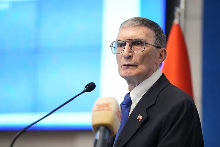 Aliyev Aziz Sancar’ı Azerbaycan’ın “Şöhret” nişanıyla ödüllendirdi